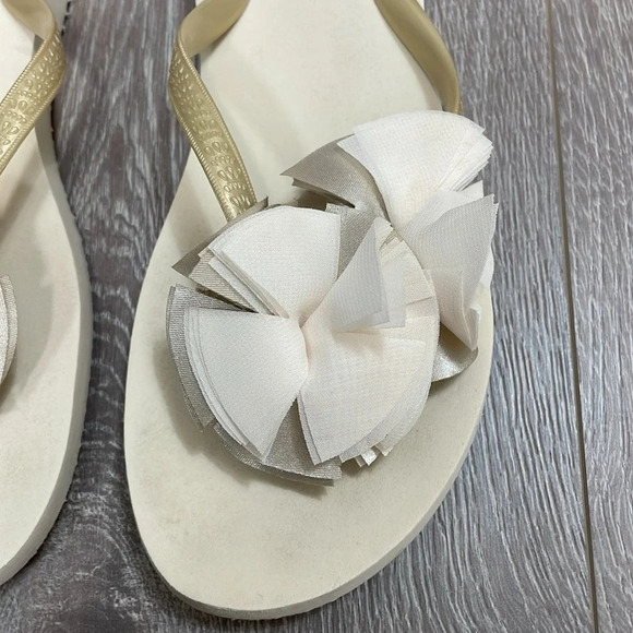 J. Crew Flip Flop Sandals Floral Accent 8 - Picture 4 of 11